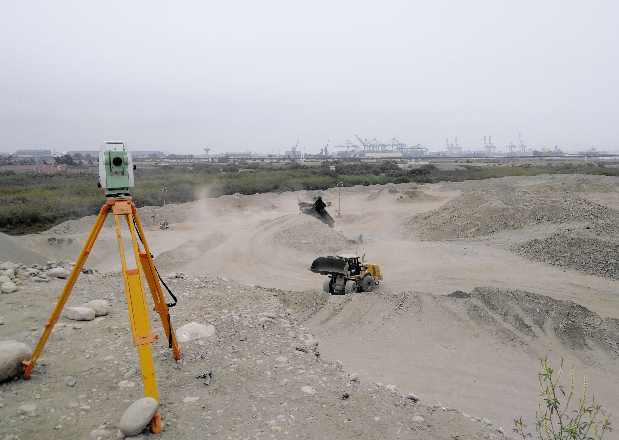 Trabajo de topografía en campo